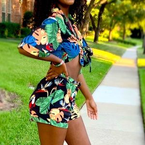 NWT! AKAIV - Tropical Two Piece Short Set, Size Small